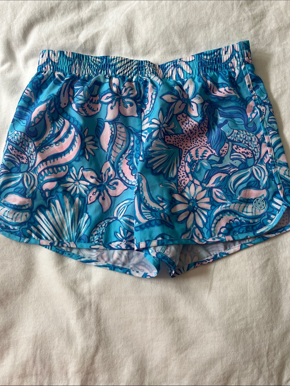 Lilly Pulitzer Luxletic Shorts in Sound the Sirens Print, Size Large